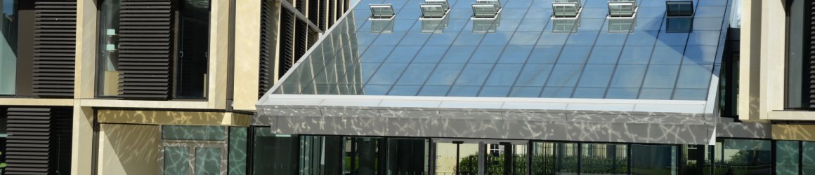 Building photo from the front