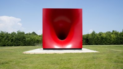 Anish Kapoor. Sectional Body Preparing for Monadic Singularity, 2015
