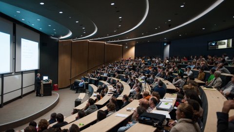 presentation of the large lecture theatre