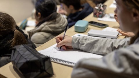 Making Notes in a Lecture