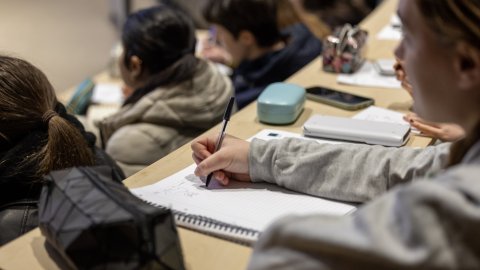 Making Notes in a Lecture