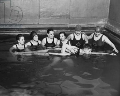 Image of lifesaving in a pool